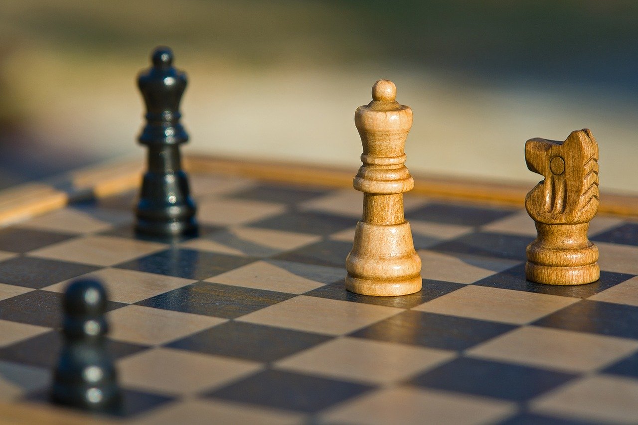 How chess pieces move and their value - strategic chess